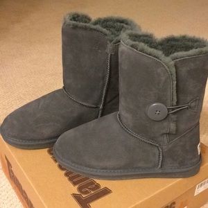 Tamarac Grey Boots size 8